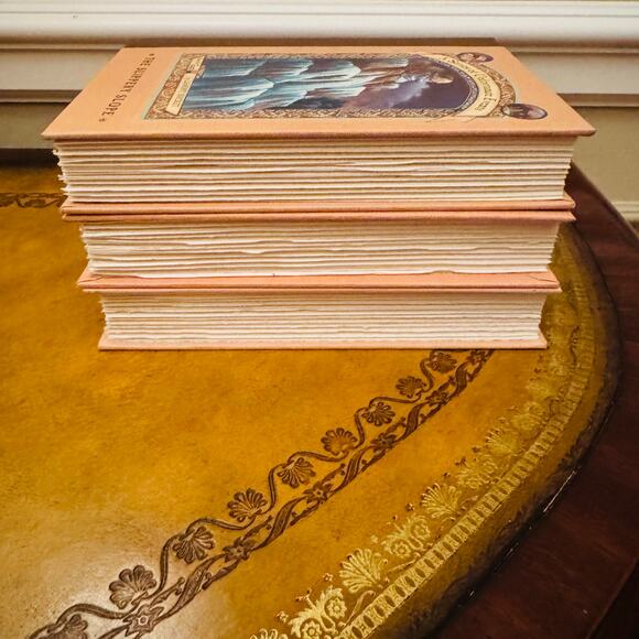 Series of Unfortunate Events Box Set Books The Gloom Looms by Lemony Snicket NEW - Picture 6 of 8